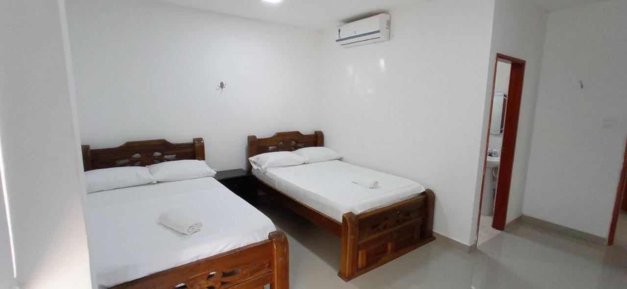 Hotel Perla Real 圣玛尔塔 外观 照片