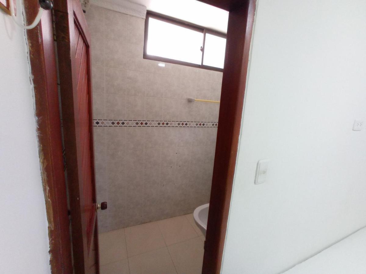 Hotel Perla Real 圣玛尔塔 外观 照片