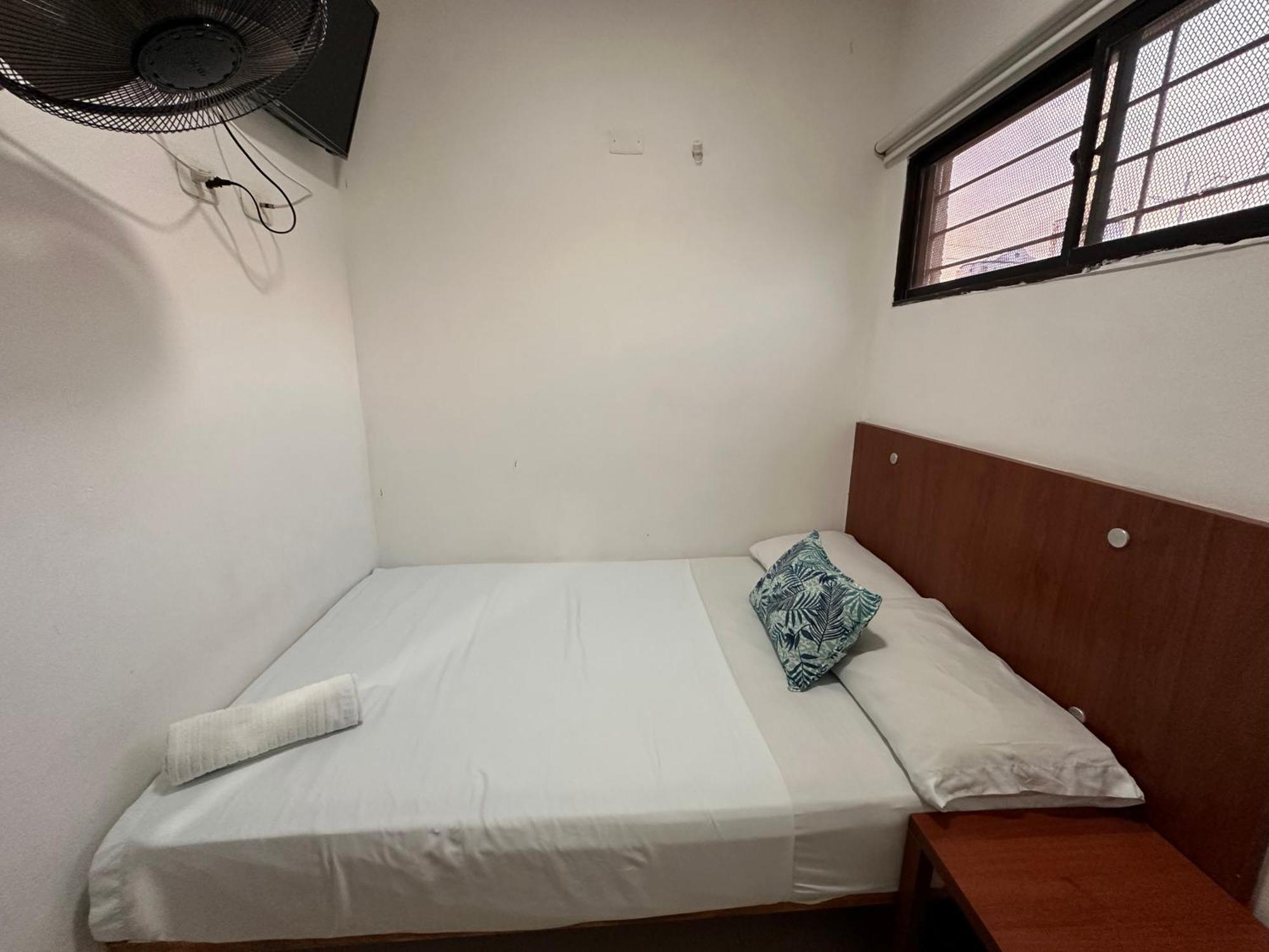 Hotel Perla Real 圣玛尔塔 外观 照片